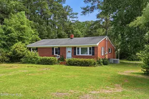 343 W Stevens St, Wallace, NC 28466 - Photo 2