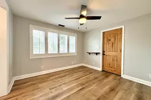 113 NW 12th St, Oak Island, NC 28465 - Photo 8