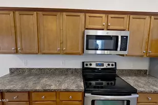 1734 Heatherstone Ln, Wilmington, NC 28405 - Photo 8