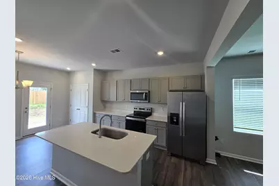 517 Sandy Hollow Drive, Jacksonville, NC 28540 - Photo 4