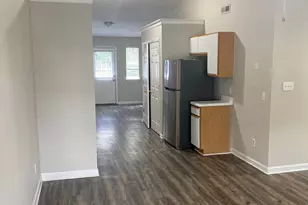 102 Derwent Ct, Greenville, NC 27858 - Photo 2