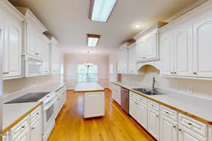 203 Sevendales Dr, Goldsboro, NC 27534 - Photo 16