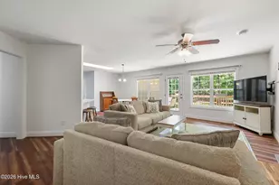 215 Oakmont Dr, Hampstead, NC 28443 - Photo 10