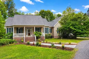 147 Johnson Dr, Hertford, NC 27944 - Photo 2