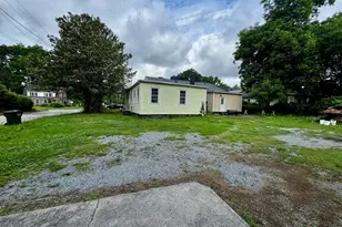 901 College St, Kinston, NC 28501 - Photo 2