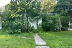 623 S Church St, Enfield, NC 27823 - Photo 1