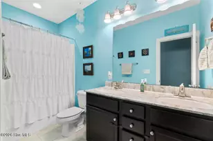 502 Bluff View Ln, Swansboro, NC 28584 - Photo 16