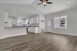 42 Peach Ct, Burgaw, NC 28425 - Photo 2
