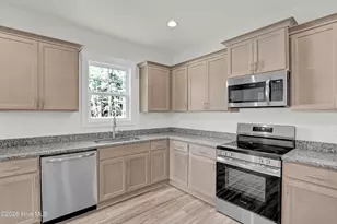 42 Peach Ct, Burgaw, NC 28425 - Photo 6