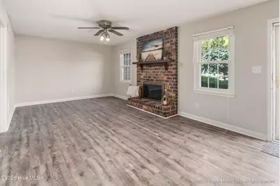 32 Scott Street, Greenville, NC 27858 - Photo 6