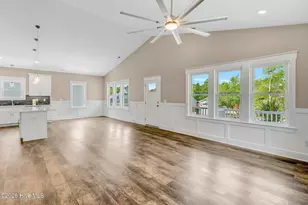 152 NE 1st St, Oak Island, NC 28465 - Photo 4