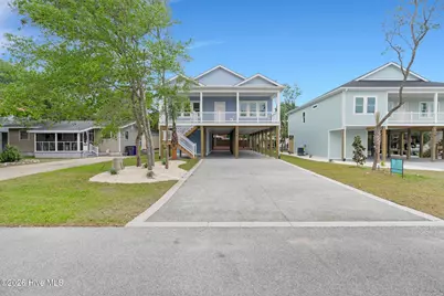 152 NE 1st Street, Oak Island, NC 28465 - Photo 2