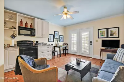 102 S 2nd Street #Unit 210, Wilmington, NC 28401 - Photo 14