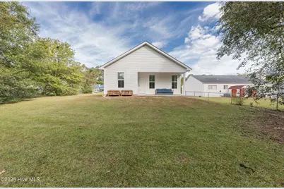 111 Hampton Court, Jacksonville, NC 28546 - Photo 30