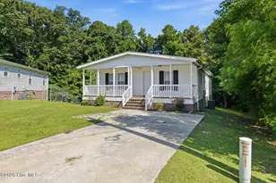 307 Shipmans Pike, Jacksonville, NC 28546 - Photo 2