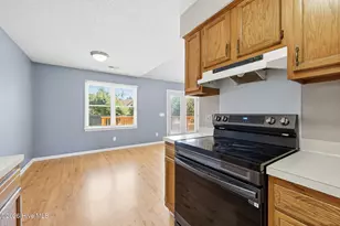 303 Plateau Dr, Greenville, NC 27858 - Photo 14
