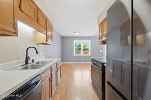 303 Plateau Dr, Greenville, NC 27858 - Photo 12