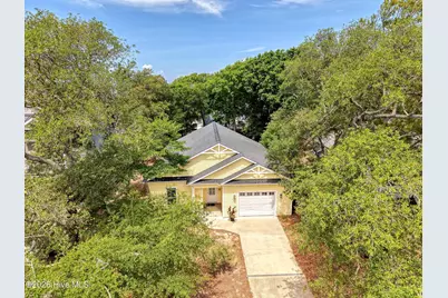 107 SE 35th Street, Oak Island, NC 28465 - Photo 4