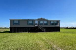 10016 Piney Woods Rd, Fairfield, NC 27826 - Photo 2