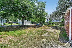 511 W St George St, Southport, NC 28461 - Photo 18