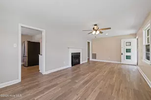 910 Pittman St, Goldsboro, NC 27530 - Photo 6