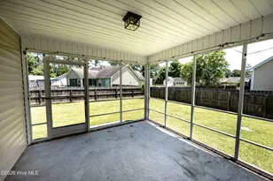 202 Croatan Woods Dr, New Bern, NC 28562 - Photo 4