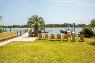236 Leonda Dr, Beaufort, NC 28516 - Photo 8