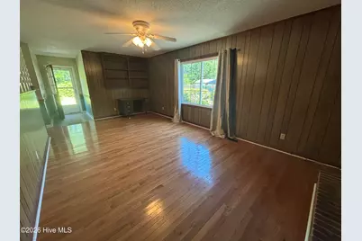 415 S McNeil Street, Burgaw, NC 28425 - Photo 12