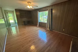 415 S Mcneil St, Burgaw, NC 28425 - Photo 12