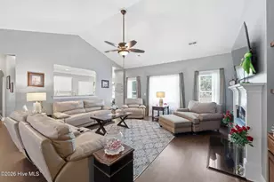 201 Brant Ct, Swansboro, NC 28584 - Photo 8