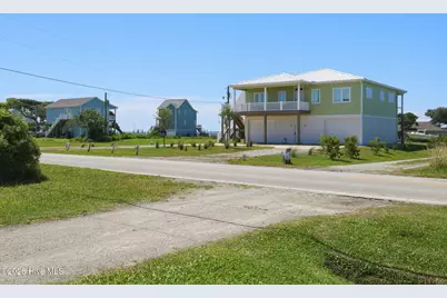 899 Island Road, Harkers Island, NC 28531 - Photo 8