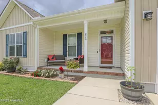 223 Holly Grove Ct E, Jacksonville, NC 28540 - Photo 4