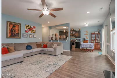 223 Holly Grove Court E, Jacksonville, NC 28540 - Photo 8