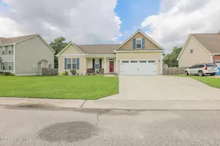 223 Holly Grove Ct E, Jacksonville, NC 28540 - Photo 8