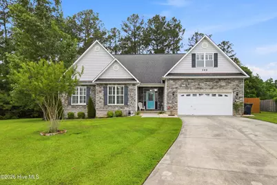 102 Kingswood Court, Jacksonville, NC 28546 - Photo 2