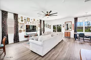 1305 Creekfront Dr, Wilmington, NC 28401 - Photo 10
