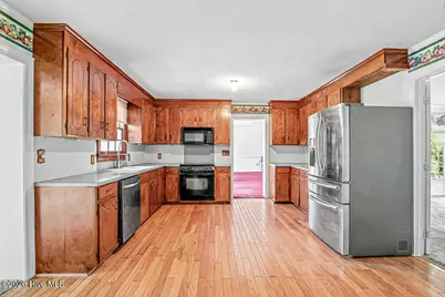 1020 Holly Creek Boulevard, Williamston, NC 27892 - Photo 10