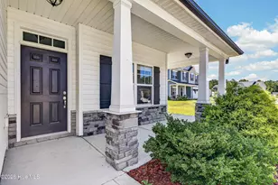 129 Evergreen Frst Dr, Sneads Ferry, NC 28460 - Photo 2