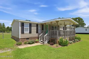 204 Kings Pkwy, Hubert, NC 28539 - Photo 2