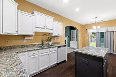829 Solomon Drive, Jacksonville, NC 28546 - Photo 18