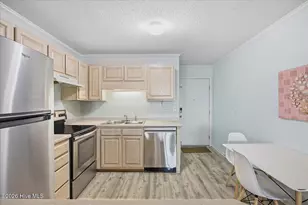 918 N Carolina Beach Ave N, Carolina Beach, NC 28428 - Photo 8