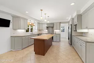 117 Hodges St, Morehead City, NC 28557 - Photo 6