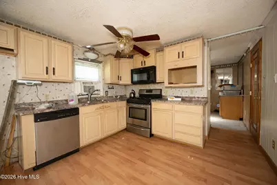 210 Hines Avenue, Elizabeth City, NC 27909 - Photo 18