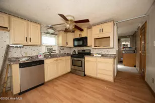 210 Hines Ave, Elizabeth City, NC 27909 - Photo 18