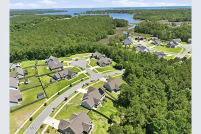 120 Shadow Creek Drive, Swansboro, NC 28539 - Photo 6