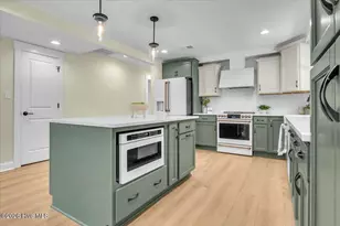 2950 Scotts Hill Loop Rd, Wilmington, NC 28411 - Photo 8