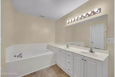 4102 Breezewood Drive #Apt 101, Wilmington, NC 28412 - Photo 18