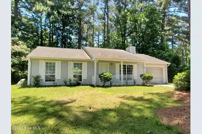 204 Rockledge Court, Jacksonville, NC 28546 - Photo 2