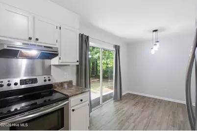 204 Rockledge Court, Jacksonville, NC 28546 - Photo 12