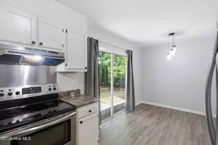 204 Rockledge Ct, Jacksonville, NC 28546 - Photo 12